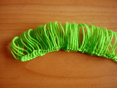 How To Crochet A Scarf Using A Ruler 4