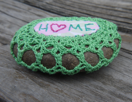 How to crochet fabulous pebble rocks step by step DIY tutorial instructions 15
