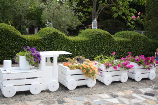Train Planters Out Of Old Crates 2