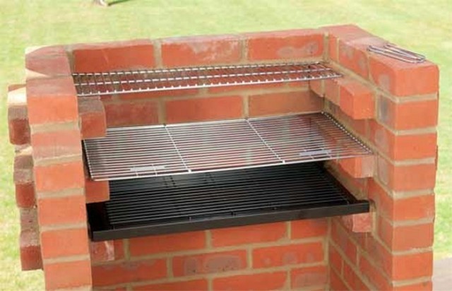How To Build A Brick Barbecue 2